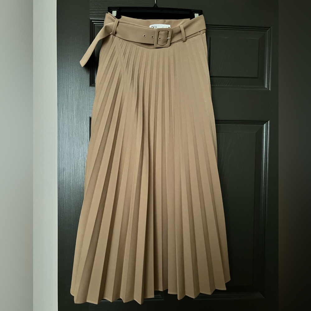 Zara Pleated Skirt w/ belt